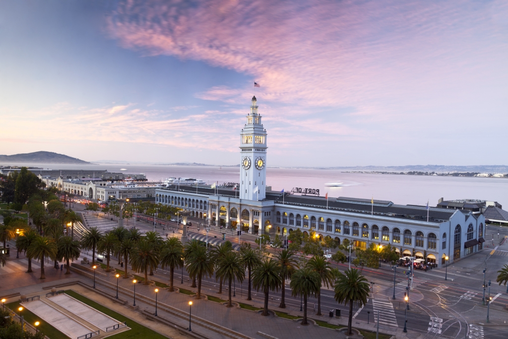 exterior view oft he san francisco ferry building